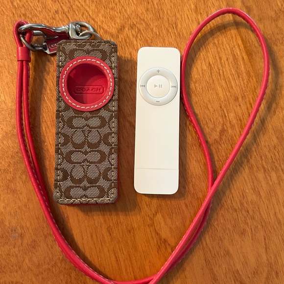 Coach i-pod cover & 1st generation i-pod shuffle. - Picture 2 of 5